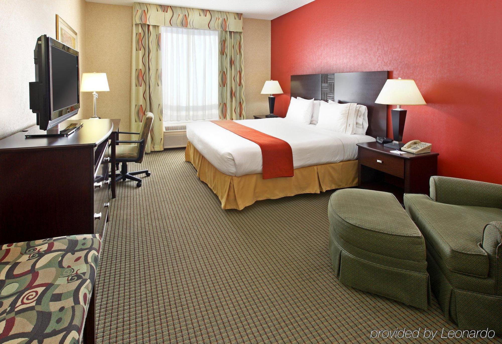 Holiday Inn Express Hotel & Suites Harrison Rum bild